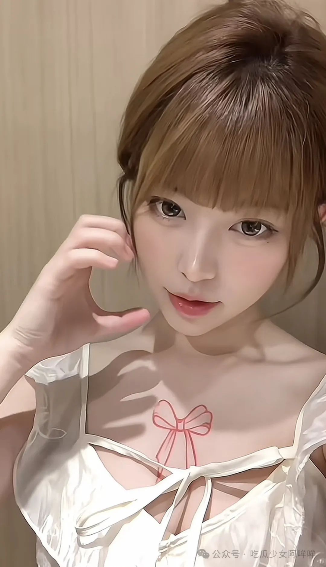 至臻版“周淑怡”称:拍摄毒液视频会火吗?网友:包的呀!建议圣诞节cos小鹿,太像了!